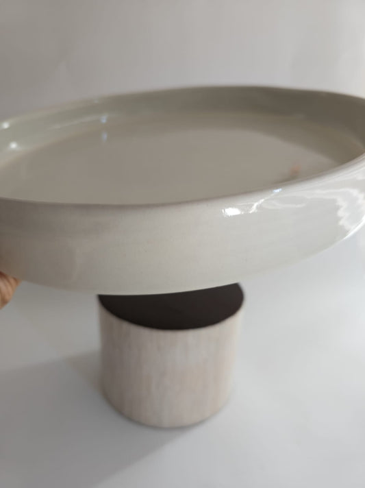 Mother of pearl food riser