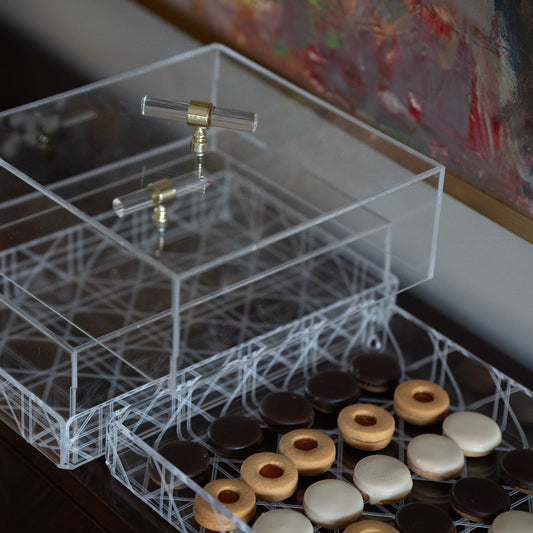Cannè plexiglass tray with cover