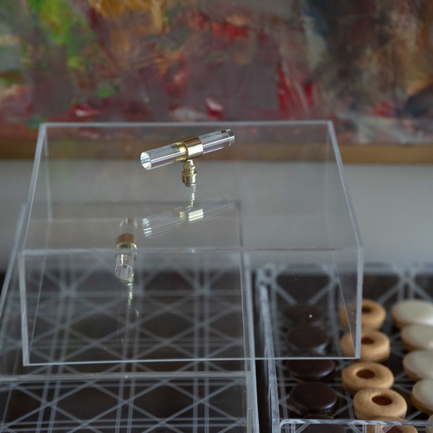 Cannè plexiglass tray with cover