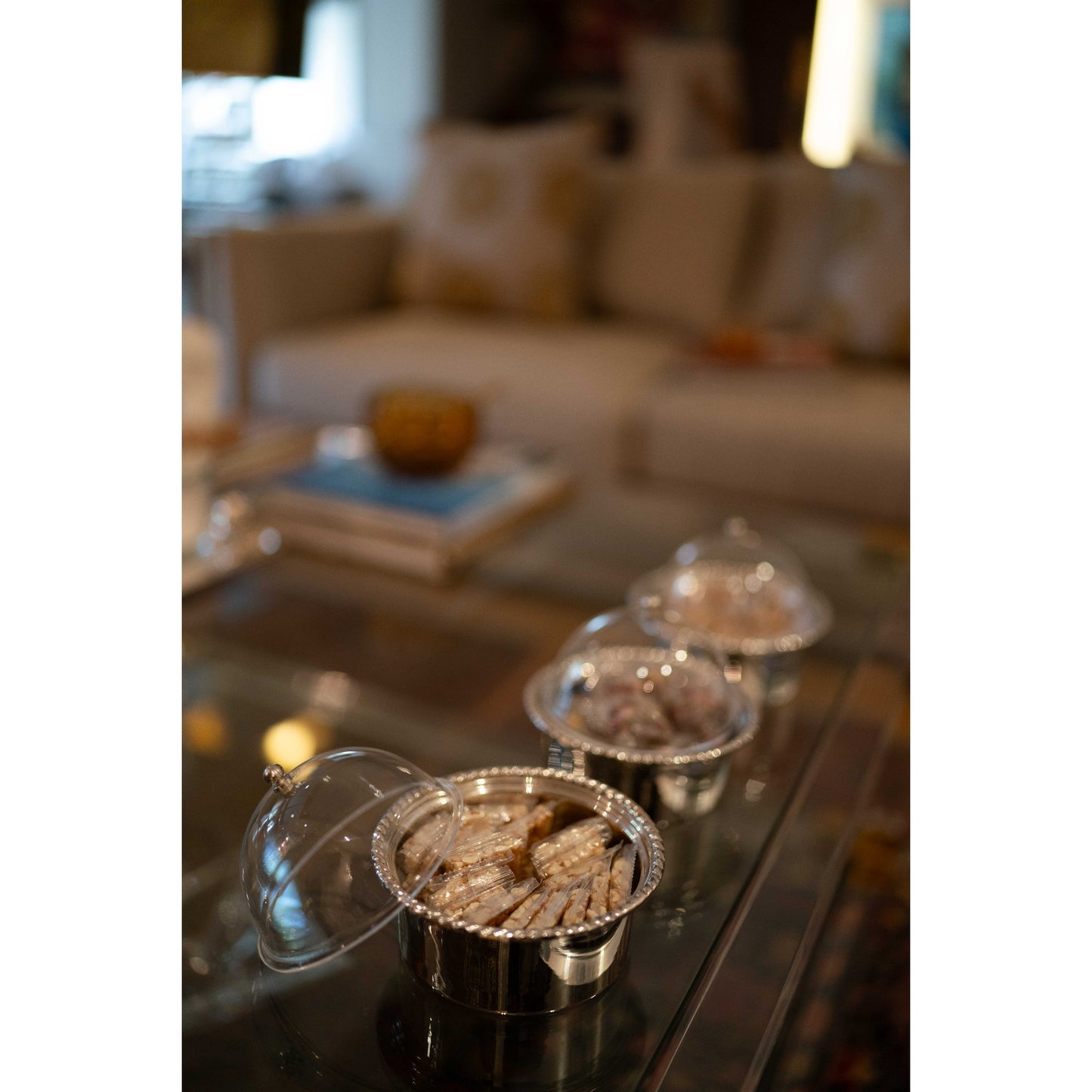 Silver bowl with plexi cover