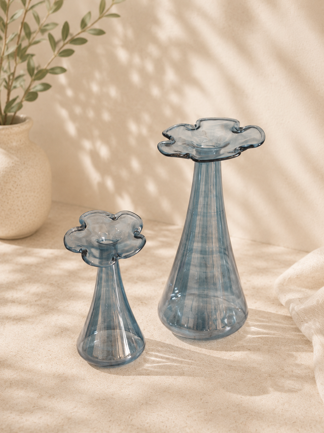 Glass flower vase