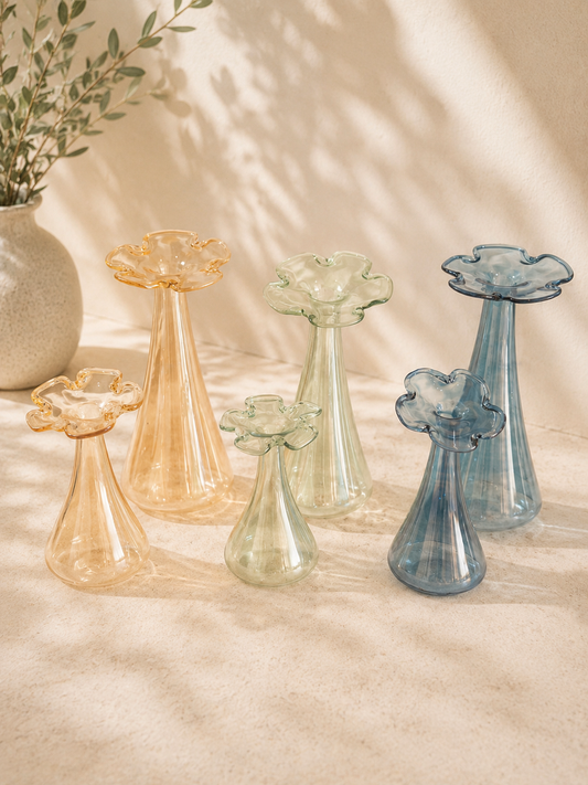 Glass flower vase