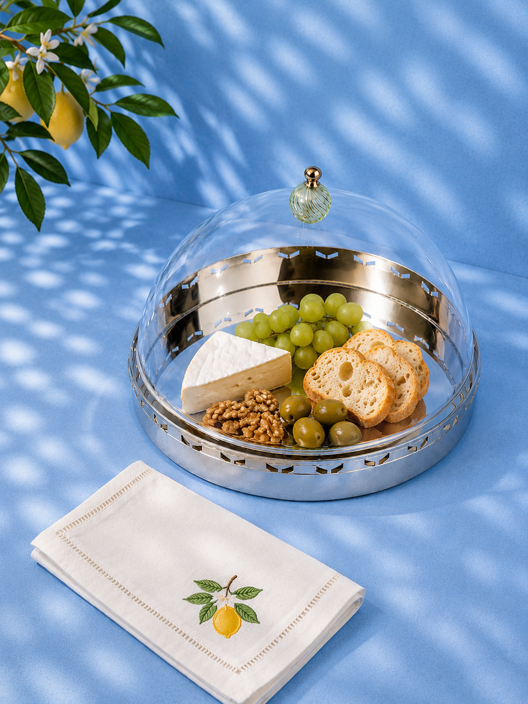 Geometric stainless steel round tray
