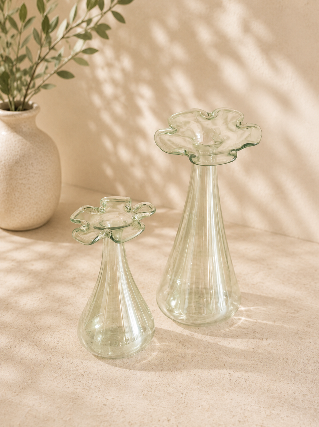 Glass flower vase
