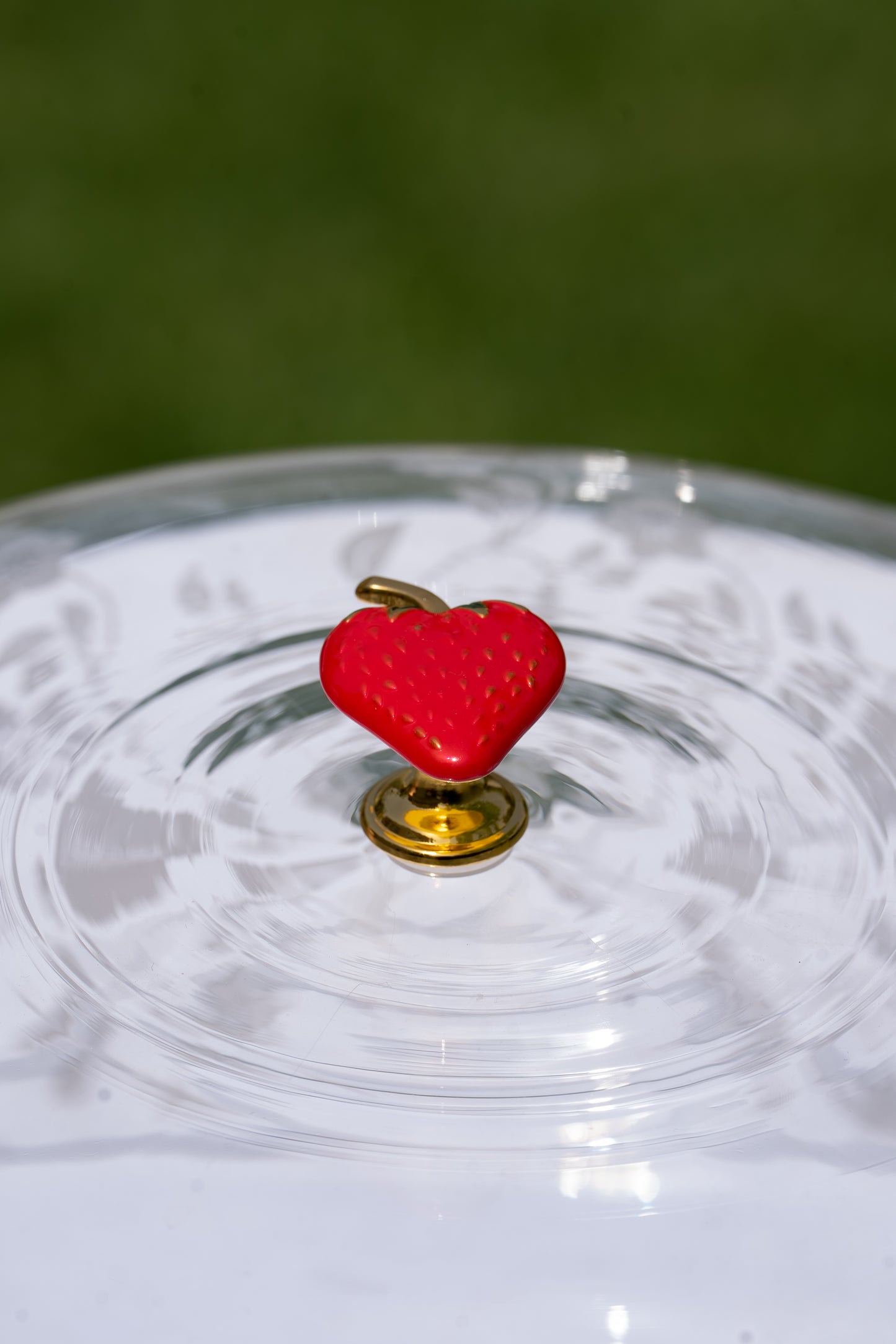 Blown glass Strawberry cake plate