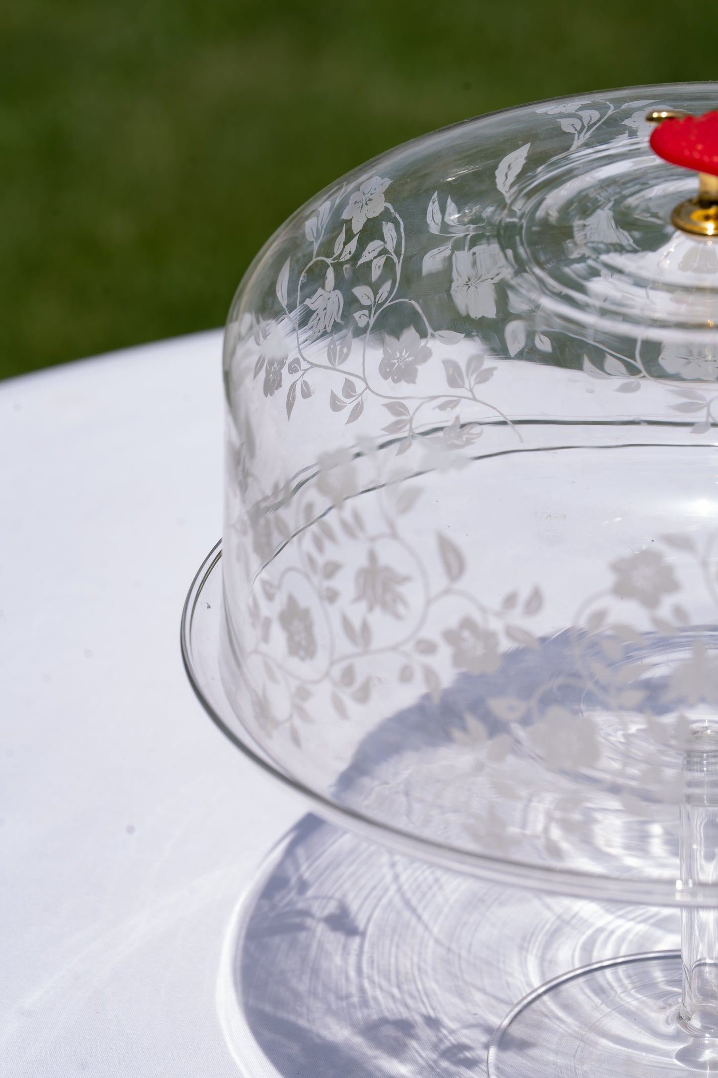 Blown glass Strawberry cake plate
