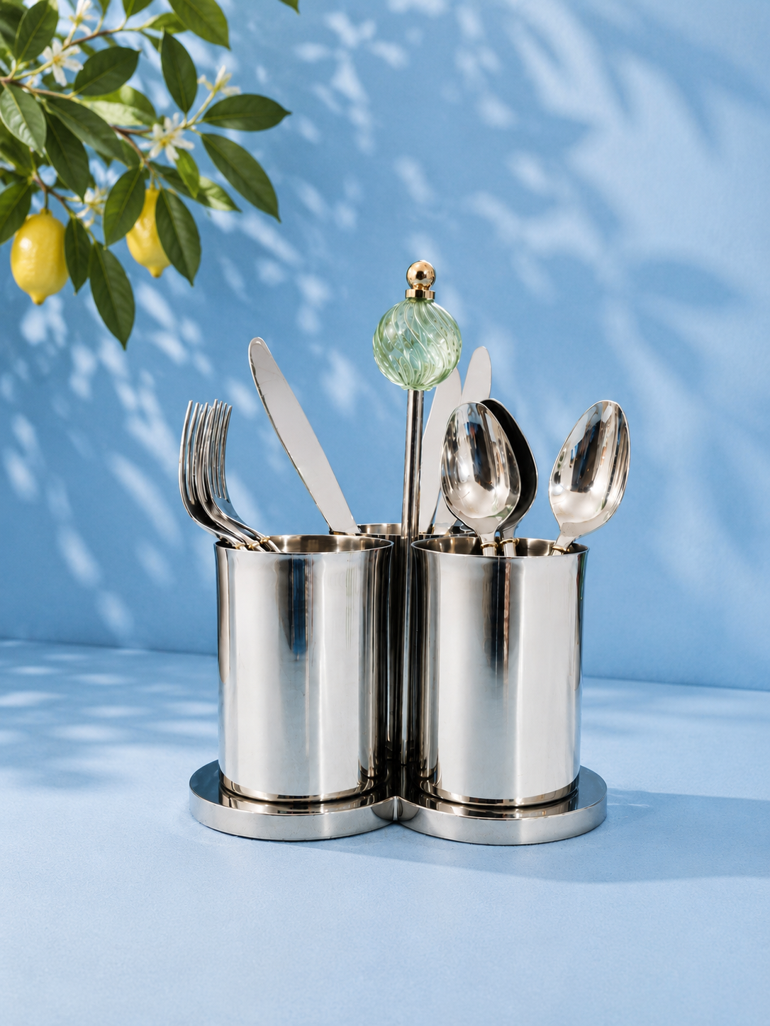 Geometric stainless steel cutlery holder