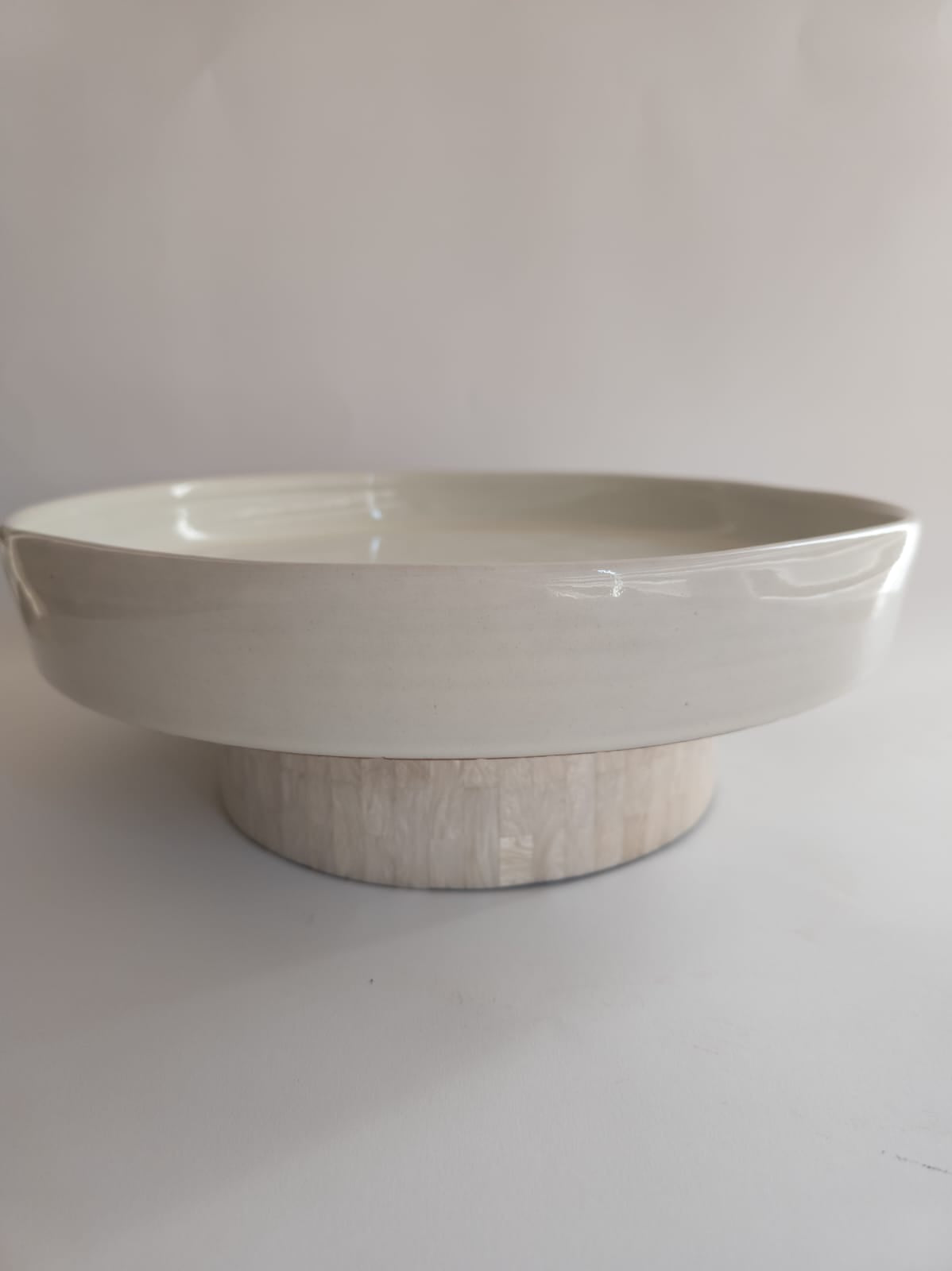 Mother of pearl food riser