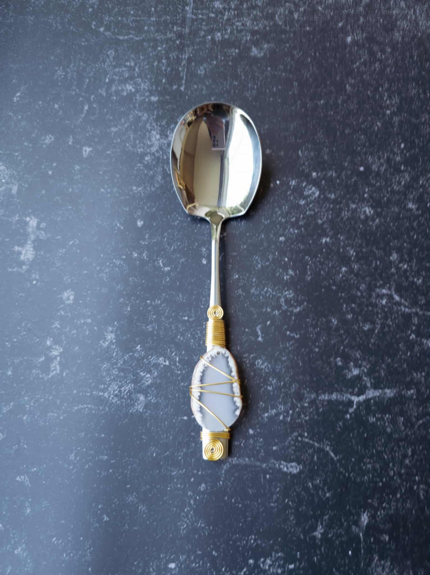 Serving spoon