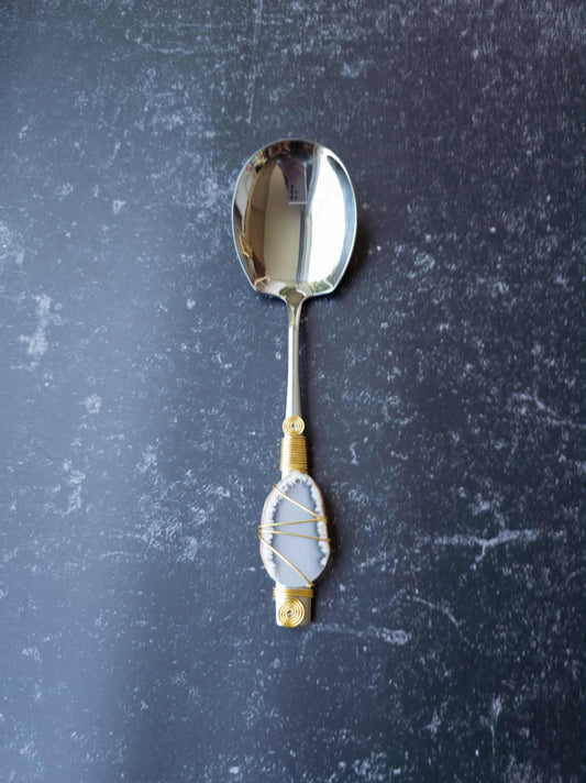 Serving spoon