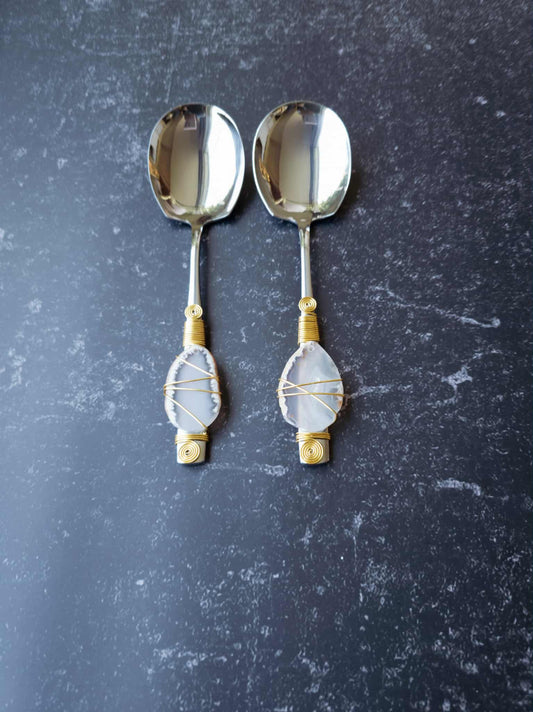 Serving spoon