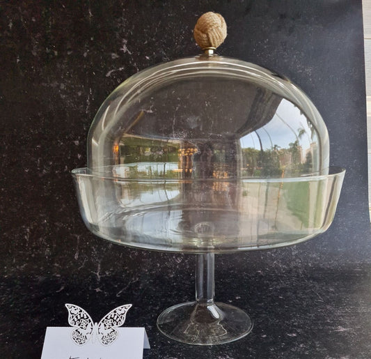 Blown glass cake plate with cover