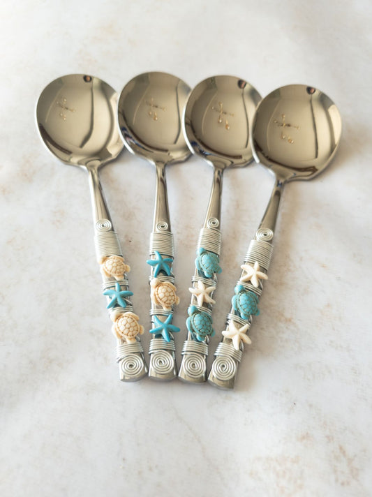 Serving spoon